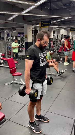 184K views · 2.3K reactions | Proper form for Shrugs ✅ | Edmond Gyekye | Facebook