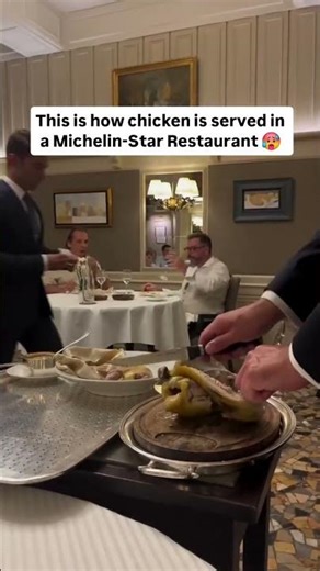 Michelin-Star Chicken at Paul Bocuse | Fine Dining Elevated to Art | Les épicuriens