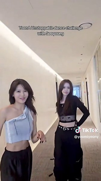 YoonA and Sooyoung Unstoppable Dance Challenge