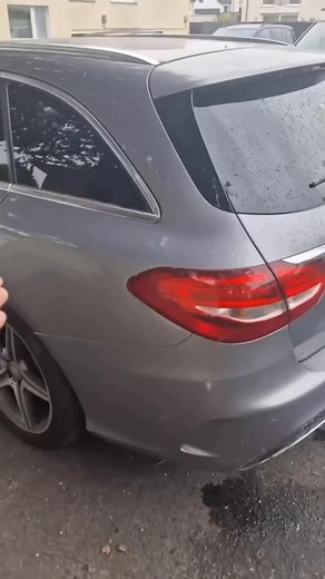 Smartkey keyless access function , which can connect mobile phone , trunk and glass window . Smart keys are suitable for all car models #mercedes #mercedesbenz #SmartKey | Wholesale Mercedes Benz Spare Parts