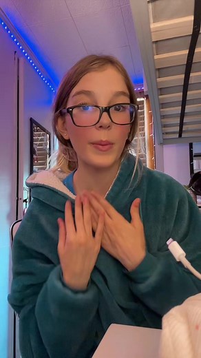 Organizing My Makeup Vanity | Vanity Organization Cleanup