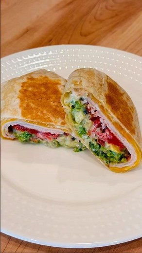 Creamy, Cheesy, Crispy Turkey Wrap- 5 Min Cook time!🌯