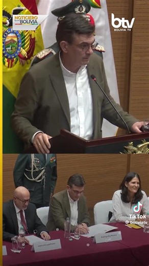 Presidente anuncia nueva Ley Educativa que contará con el crédito de la CAF. El presidente de Bolivia, Rodrigo Paz, anunció en febrero de 2026 una inversión histórica superior a los 50 millones de dólares, financiada por la CAF - Banco de Desarrollo de América Latina y el Caribe, para impulsar una reforma integral del sistema educativo nacional. Este financiamiento busca transformar el modelo educativo, centrándose en la modernización, la educación digital y la formación tecnológica. | Profesore