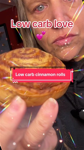 Low carb cinnamon rolls are the perfect diabetic friendly and keto friendly dessert #proteindessert #healthydessert #ketodessert #diabeticfriendly #cinnamonrolls