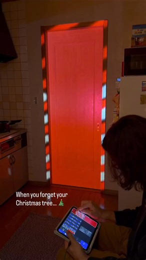 When you forget your Christmas tree, just project one instead. 🎄✨ 🎥 projection map by Lazy Lighting #projectionmapping #videomapping #christmastree#merrychristmas #parametricarchitecture | ParametricArchitecture