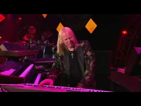 Yes - Roundabout - Live at Montreux 2003