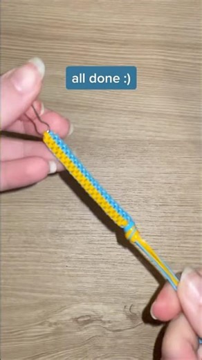 Making a box stitch! |#boondoggle #gimpkeychains #keychains