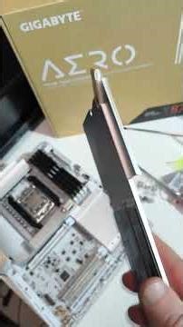 Обзор GIGABYTE X870E AERO X3D WOOD. Деревянная материнская плата для рабочих станций и игрового ПК.