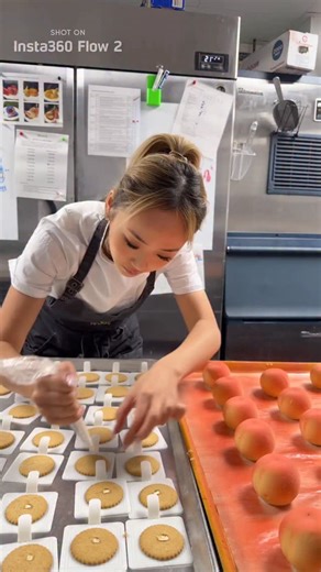 78K views · 8.3K reactions | Come find out how I film in my kitchen! The Insta360 Flow 2 is an AI tracking tripod that moves with me for the smoothest camera experience!! @insta360 | Catherine.desserts | Facebook