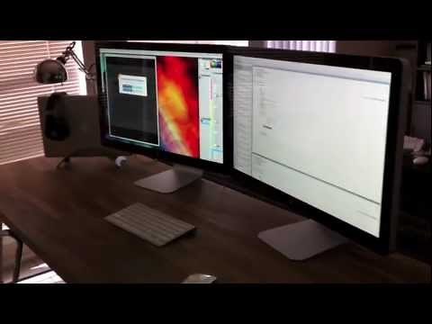 Dual 27" Apple Thunderbolt Displays Daisy Chained via Macbook Pro