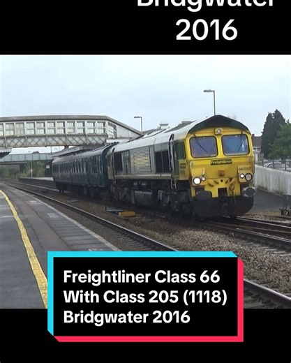 Another favourite of mine! Class 205 (1118) in 2 Car Formation behind a Freightliner Class 66! #Class205 #freightliner #trains #fyp #dmu