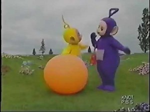 Teletubbies Segment - Laa-Laa's Ball Is Orange (US Version)