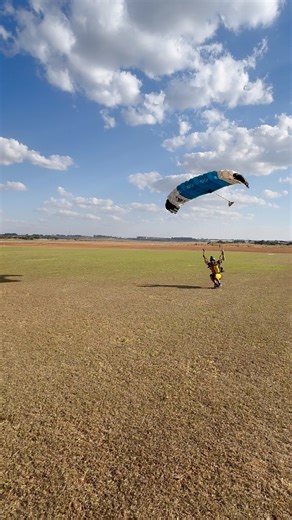 ✅🪂😱 Extreme Freefall: Skydiving Action Like Never Before ………………………………………………………………………………………………………………………………………………………………………………………#paraquedismo #Adrenalina #EsportesRadicais #SaltoDeParaquedas #Skydiving #SkydiveAdventures #extremesports #foryou #skydive #قطر #school #foryoupageofficiall #imrankhan #afghanistan #afghanboy #afghantiktok #wow #viral #skydiveextreme | Paraquedismo & aventura