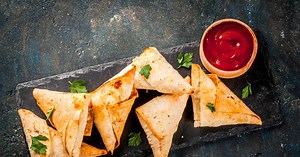 Pliage de samoussas : la technique facile pour faire un triangle avec une feuille de brick