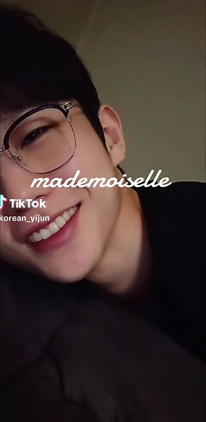 Korean Greetings You'll Actually Use