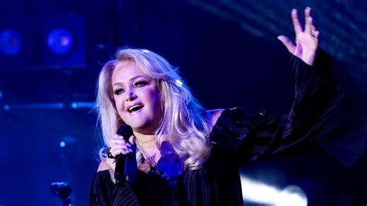 Bonnie Tyler opérée d'urgence au Portugal - RTBF Actus