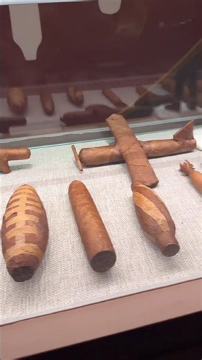 Have you seen these alien cigars?LOL For cigar humidor 🔗www.kingchii.com