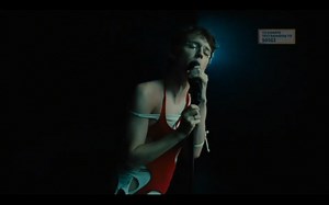 戳爷Troye Sivan联手Regard和Tate McRae最新现场表演新单《You》超清出炉！戳爷太辣了！！！今天还是戳戳的生日，再次祝他生日快乐！