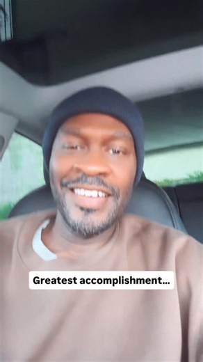 What was your biggest accomplishment this year? 🙌🏾 What are you most proud of? Please drop in the comments 💥#monday #accomplishment #proud #moment #achievement | Brian Hooks