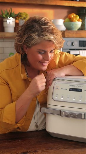 Yepyeni airfryer, Karaca x Refika Air Pro Cook’la her şey bol bol.