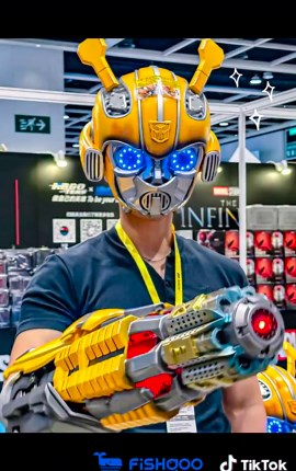 Ready to roll out? 🤖🔥 Experience the ultimate transformation with our high-tech Bumblebee & Optimus Prime wearable helmets and arm cannons! Which side are you on: Autobots or Decepticons? Let us know in the comments! 👇#Transformers #Bumblebee #OptimusPrime #Autobots #CosplayLife #ActionFigures #TechToys #SciFiArt #GeekCulture #fishgoo