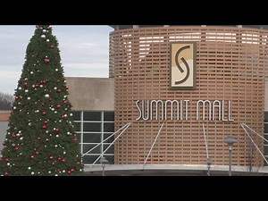 'Several altercations' lead to 20 arrests at Summit Mall, sheriff claims one teen punched deputy