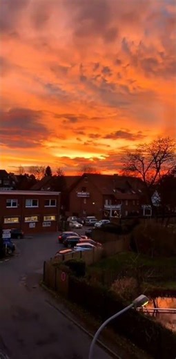 "You know it's a timelapse, you are seeing one of the most beautiful. 😍