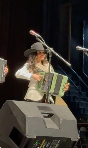 Miranda Perales tocando un huapango Texas Best conjunto #hohnerreyespecial #acordeon #fyp