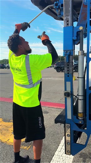 Get locked in. Virginia Transportation is bringing on the best in car hauling. Think you've got what it takes? Apply today! Link in the comments. #carhauler #trucking #cdljobs #carhaulers #hiring