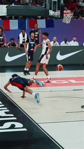 YES. THIS REALLY HAPPENED. 🤯 #FIBAU17