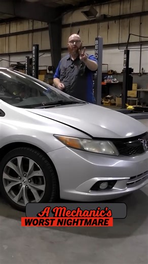 This Civic Si Noise Is A Mechanic's Worst Nightmare | Car Wizard