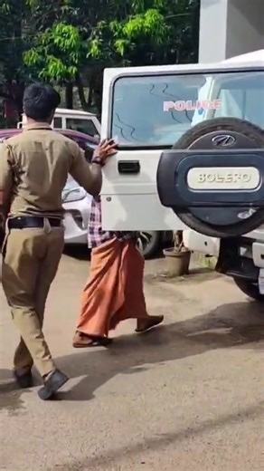 102K views · 493 reactions | *എക്സൈസ് ഉദ്യോഗസ്ഥരെ ആക്രമിച്ച്...