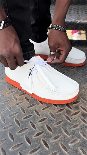 Explore Clarks Originals Unruly Shoes in Sizes 38-46