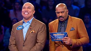 162K views · 585 reactions | Crazy! Two-time #SuperBowl champ #HinesWard gives his final answer in Fast Money right at the buzzer! ⚡️⚡️ #CelebrityFamilyFeud #FamilyFeud #SteveHarvey | Family Feud | Facebook