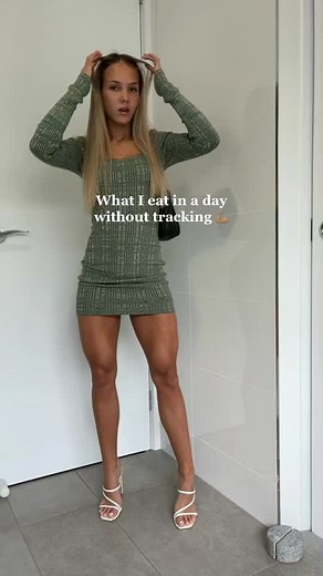 Hannah Pearson - What I Eat in a Day