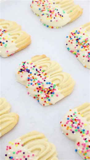 Recipe: Danish Butter Cookies - Delicious Homemade Biscuits