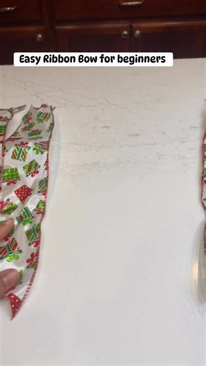 Chen Chu on Instagram: "Bow Tutorial for beginners #ribbon #ribbonbowtutorial #diycrafts"