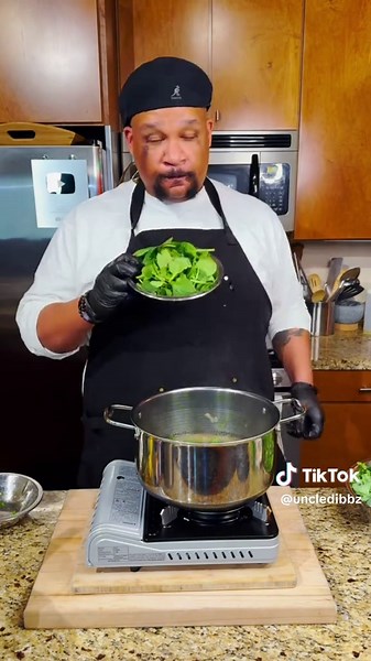 Green Veggie Soup: Detox and Wellness Recipe