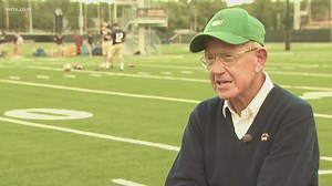 Legendary football coach Lou Holtz dies at 89