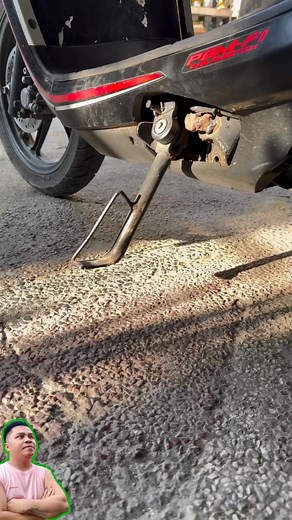 10K views · 35 reactions | Trick with a screw driver #tricks #diy #tips | Roberto Bolonia Jr. | Facebook