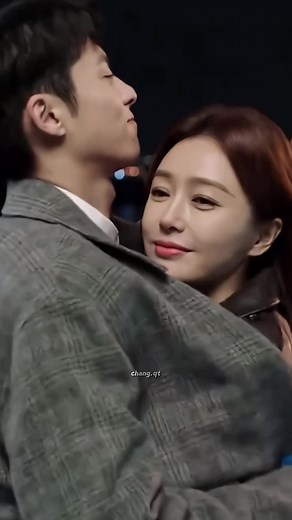 do u feel the love…? 💕 #d#dylanwangt#tanlamq#qinlan秦#秦岚c#cdramav#vuonghacdew#wanghedi王#王鹤棣c#couplef#fypx#xhc#cuocsonglytritherationallife