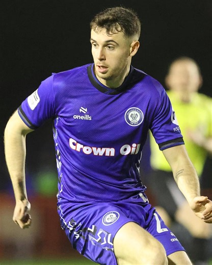 It's just outrageous from our Scotsman for the second 🏴󠁧󠁢󠁳󠁣󠁴󠁿 | Rochdale AFC