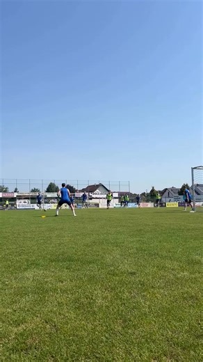1.5K views · 12 reactions | Für unsere Jungs stand heute Vormittag die letzte Trainingseinheit auf dem Programm , ehe es am Sonntag zum Saisonauftakt gegen den SCU Kottes in der Moser Medical Arena kommt! ️ Wir freuen uns auf euren Besuch! ⚽️ #feinschliffvormsaisonauftakt #bisslwarmschiessenundso #beisotemperaturenwirddiemaschineriehaltschnellerwarm #vollerfokusaufsonntag #matchdayincoming | FC Moser Medical Rohrendorf | Facebook