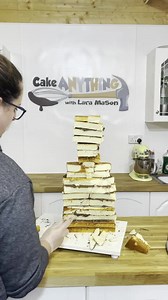 That’s a cake?! 😱 | Lara Cakes