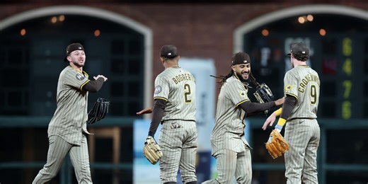 Padres finalize roster: Marinaccio, Rodriguez win 'pen spots