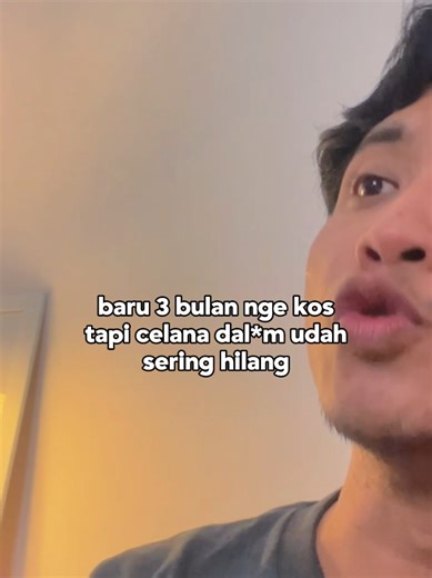 Gue ngekos di sini juga bayar, tapi keamanan minus banget! Celana dalem aja bisa ilang, hal sepele sih tapi celana dalem punya gue tuh bikin nyaman banget #bontexindonesia #GantengDariDalam #celanadalampria #7HariBarengBontex