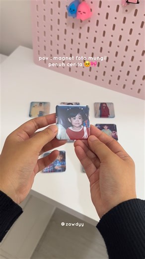 zawdy 𐙚 on Instagram: "so cuteee magnet kulkas ada foto masa kecil 🥺💗 🔗 link di bio no. 182 atau cek keranjang • #racunshopee • #xyzbca • #magnetkulkas • #makenliving"