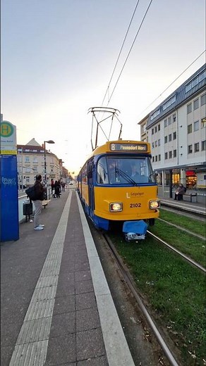 ČKD Tatra T4D-M Doppeltraktion 2102+2056 einfahrt Lindenau Bushof | 8 Paunsdorf-Nord | 19.03.2026