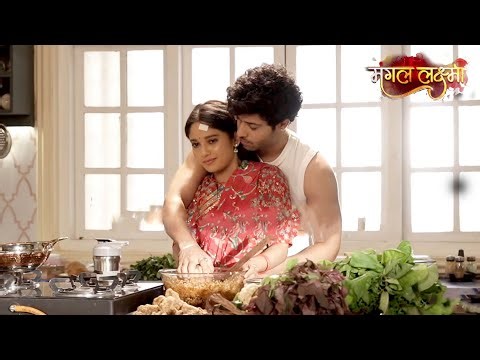Mangal Lakshmi Update: Kitchen Me Karan Aur Lakshmi Ka Romance, Lakshmi Ki Help Karta Karan