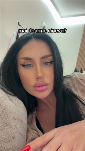 bună dimineața acum la 17:29😂 #rebeccatoma #foryo #fyp TikTok